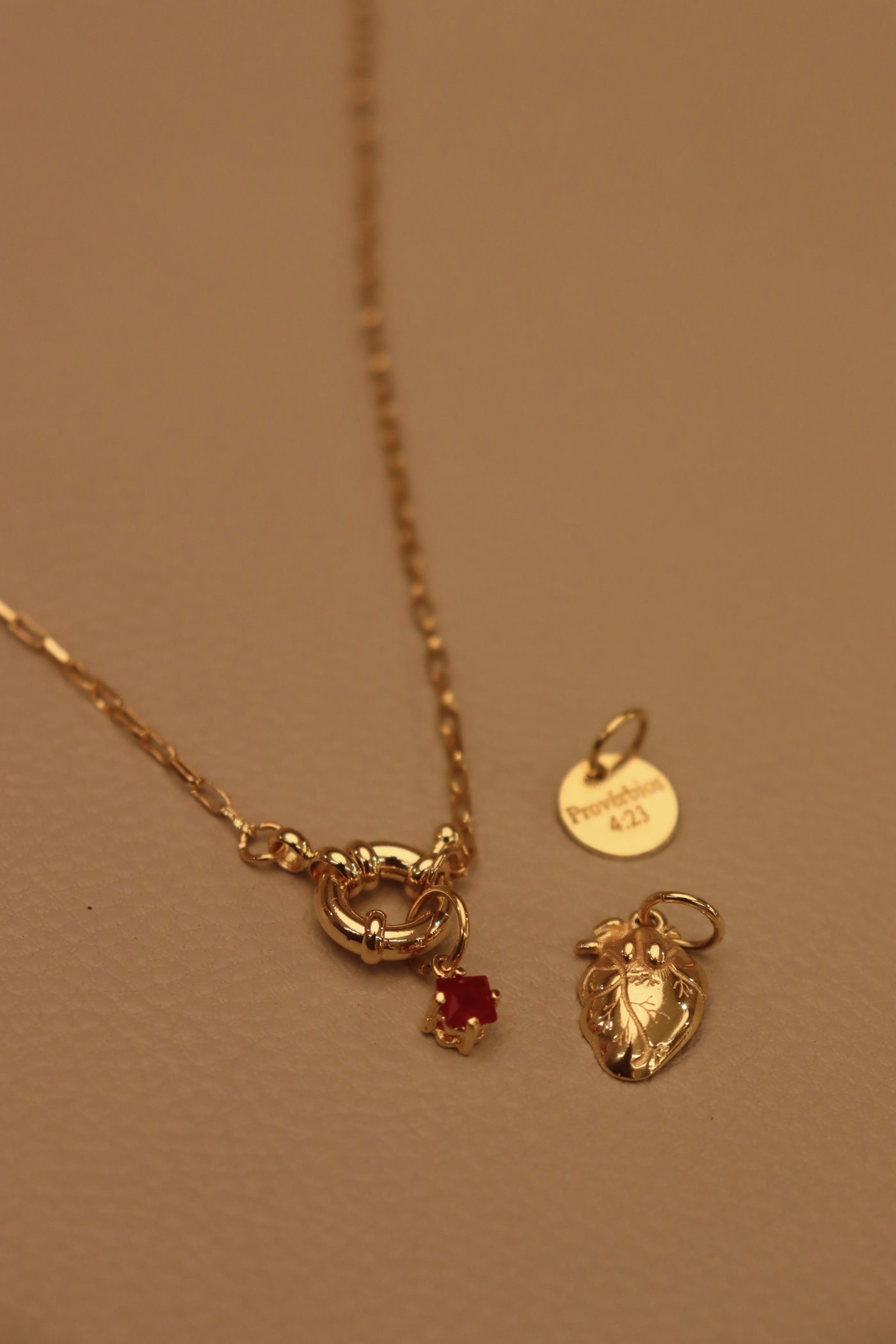 Conjunto provérbios 4:23