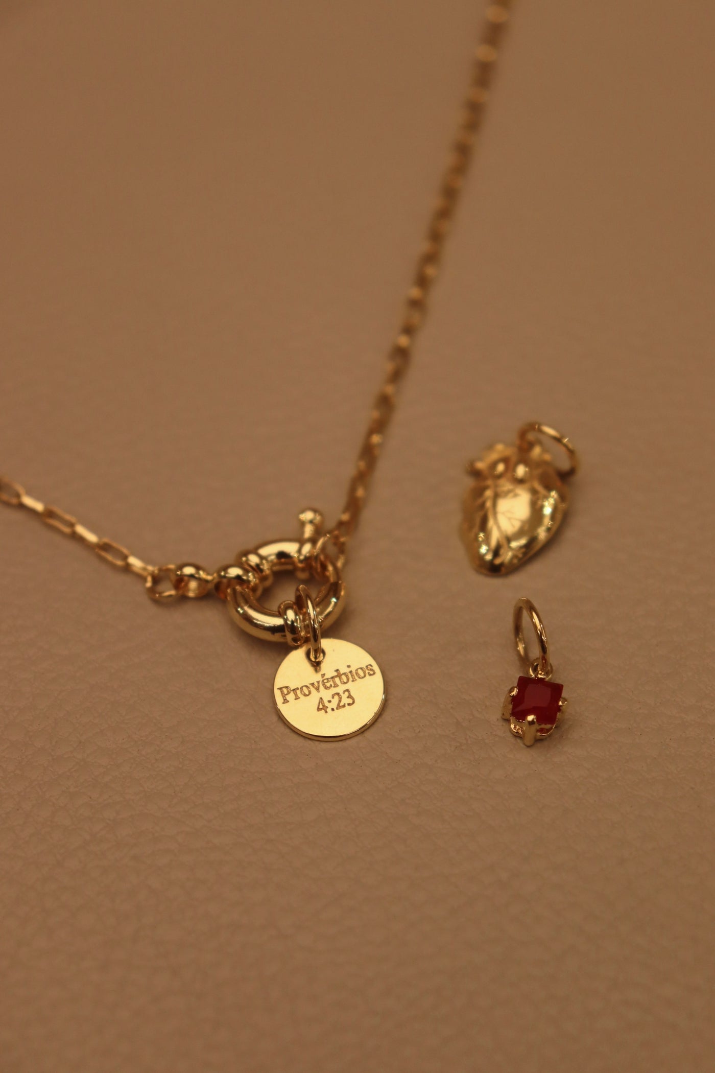 Conjunto provérbios 4:23